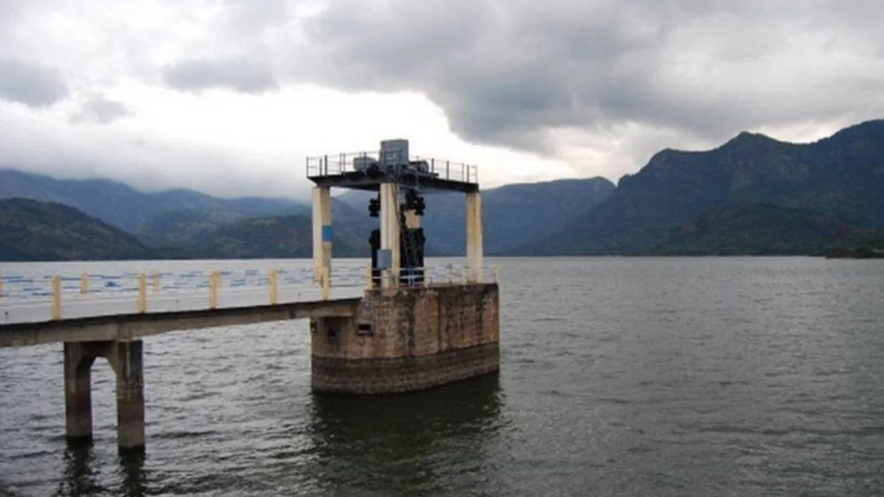 Aliyar Dam - A Tranquil Retreat